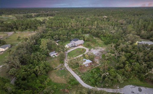 House in Geneva, Florida, United States 1