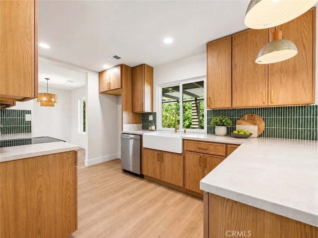 House in Upland, California, United States 3 - 18601833