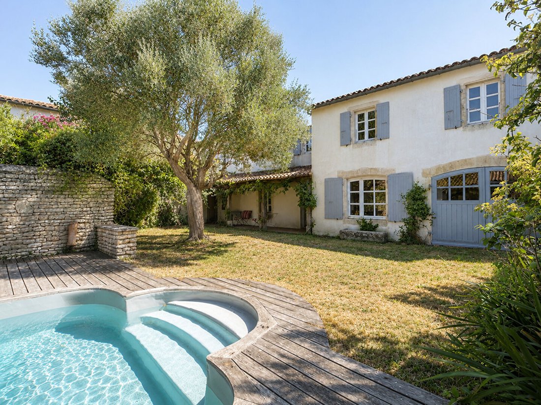 House in Loix, Nouvelle-Aquitaine, France 1 - 18598039