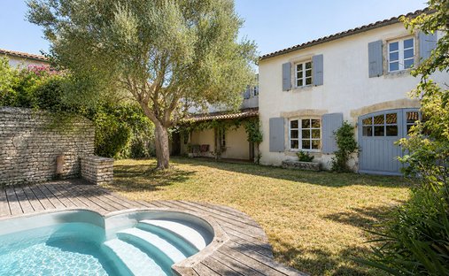 House in Loix, Nouvelle-Aquitaine, France 1