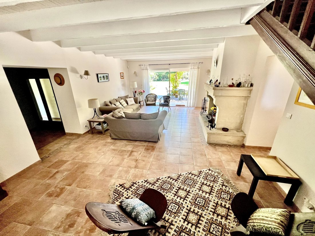 House in Lagnes, Provence-Alpes-Côte d'Azur, France 4 - 18598208