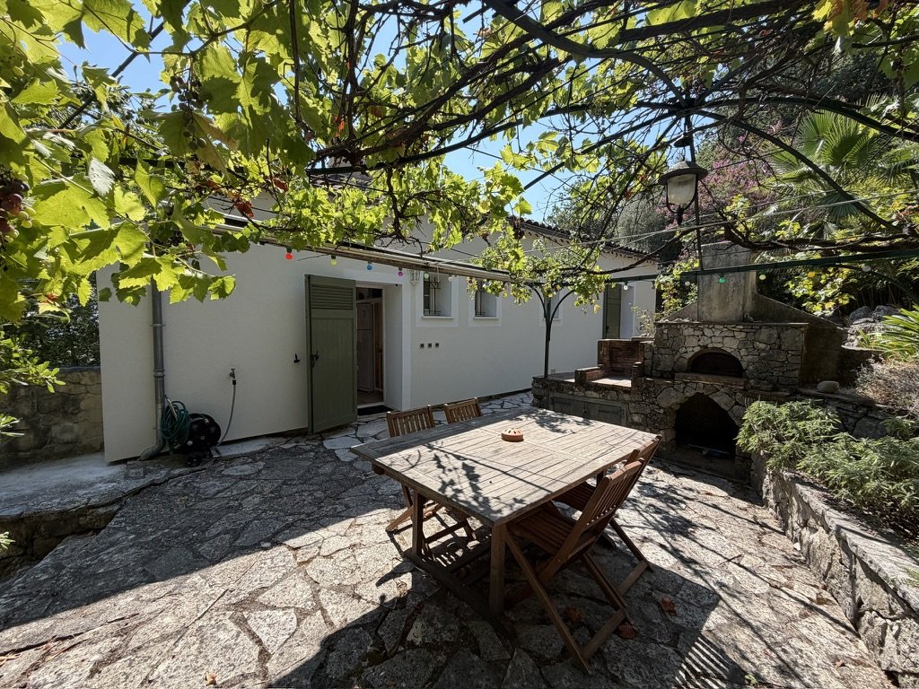 Villa in Gattières, Provence-Alpes-Côte d'Azur, France 2 - 18602457