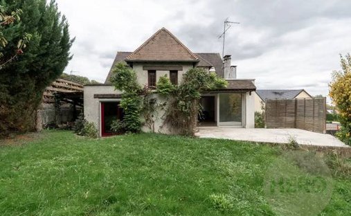 House in Sud, Plaisir, France 1