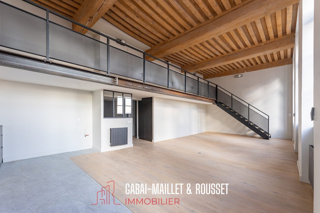 Apartment in Croix Rousse-Gros Caillou, Lyon 4e Arrondissement, Lyon 2 - 16782192