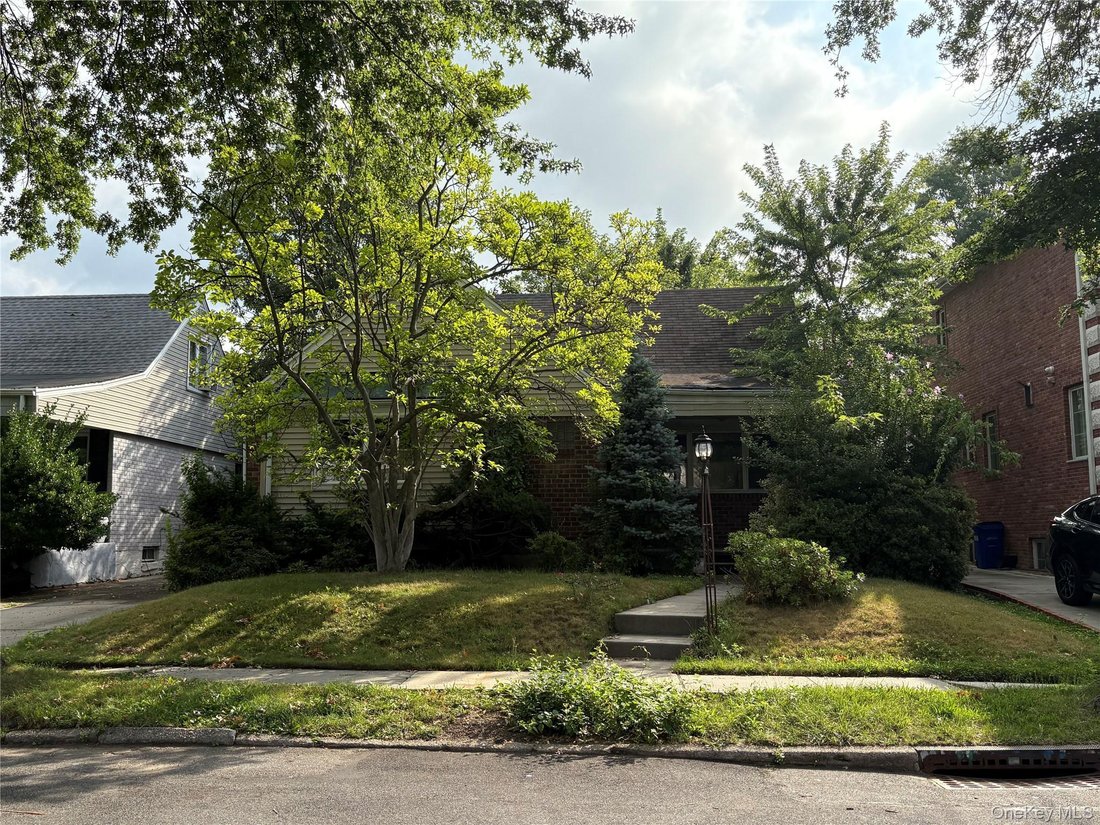 House in New York, New York, United States 1 - 18597189