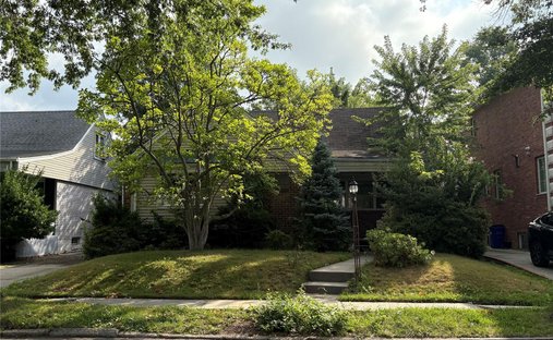 House in New York, New York, United States 1