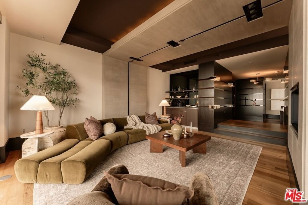 Condo in Los Angeles, California, United States 5 - 18601080