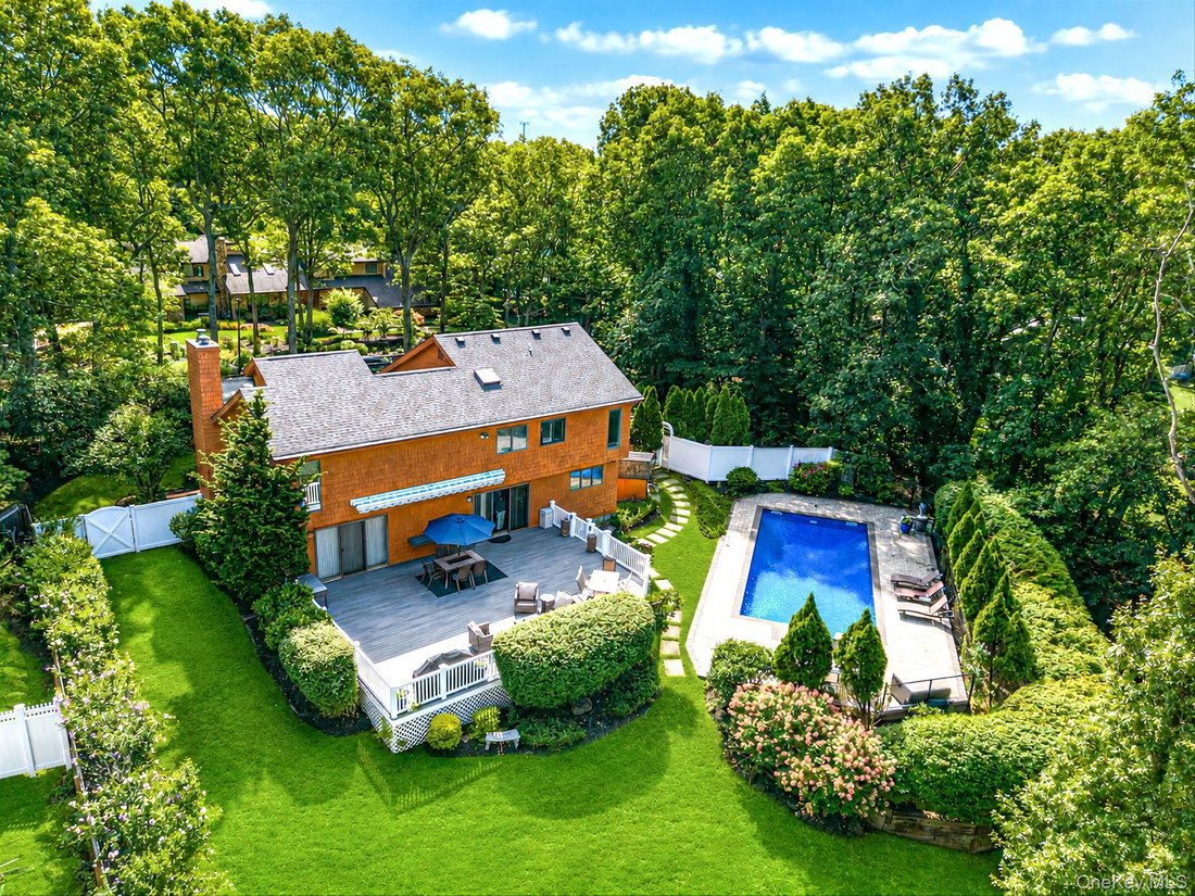 House in Rocky Point, New York, United States 3 - 18602389