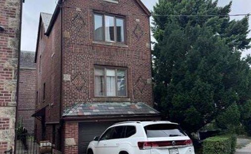 House in New York, New York, United States 1