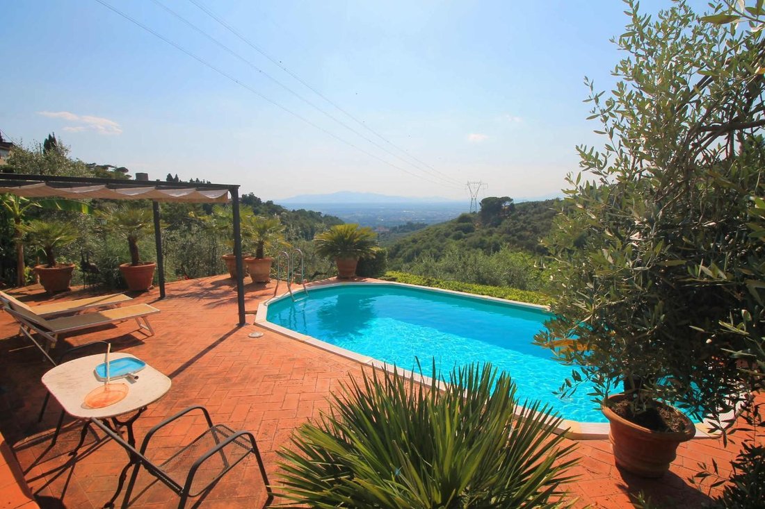 Farm Ranch in Lamporecchio, Tuscany, Italy 3 - 18600266
