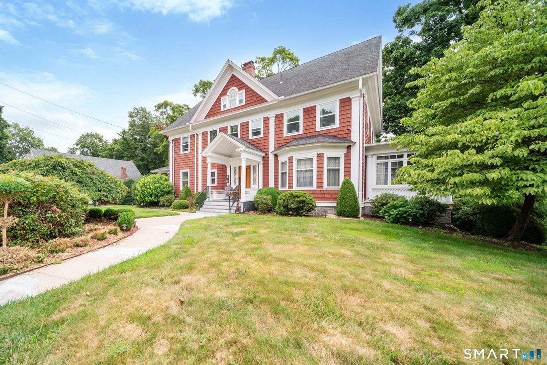 House in Naugatuck, Connecticut, United States 1 - 18599954