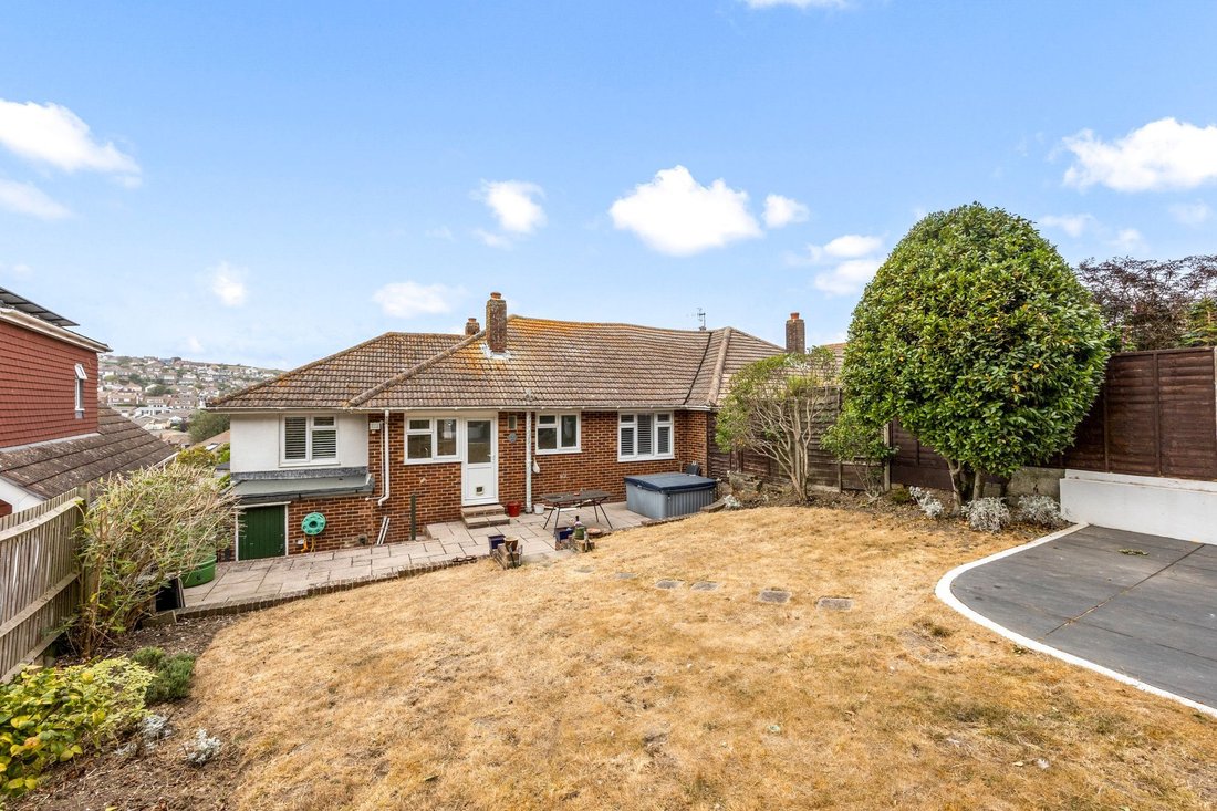 Bungalow in Saltdean, England 3 - 18598251