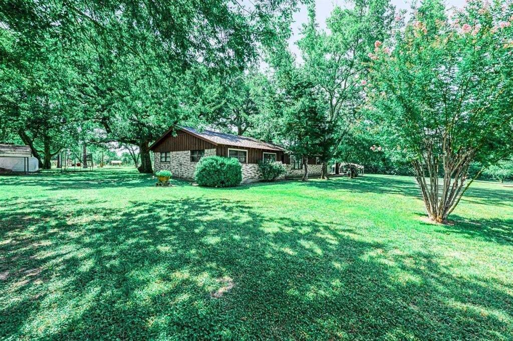 Farm Ranch in Lone Oak, Texas, United States 3 - 18602161