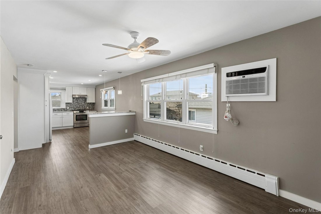 Island Park, New York, United States 2 - 18602369