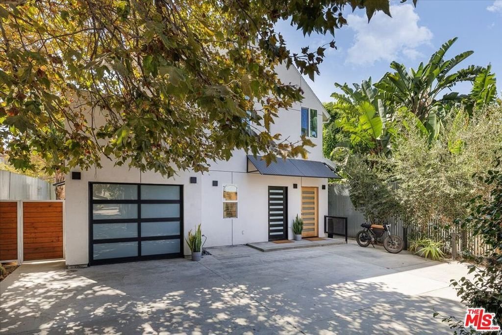 Los Angeles, California, United States 1 - 18601035