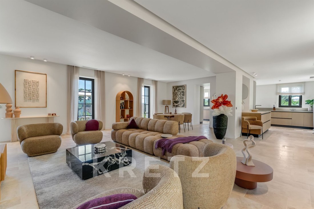 Estate in Zone Est Diffuse, Saint-Tropez, France 5 - 18602945