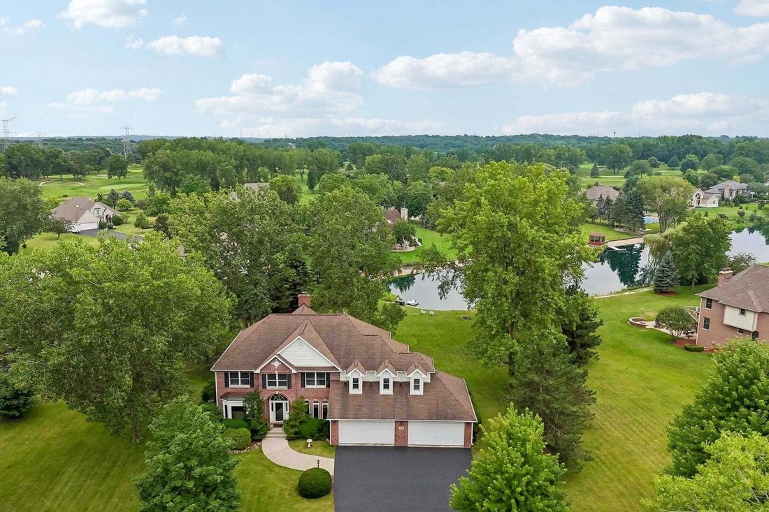 House in Crystal Lake, Illinois, United States 1 - 18601375