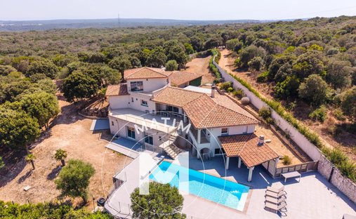 Villa in Bonifacio / Bunifaziu, Corsica, France 1