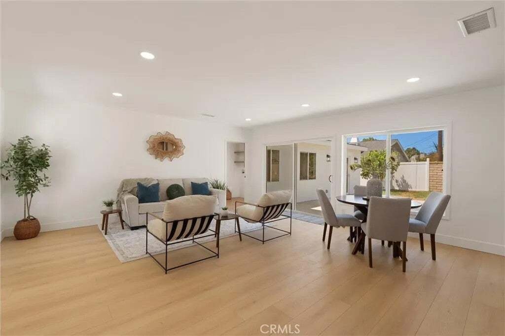House in Signal Hill, California, United States 4 - 18601822