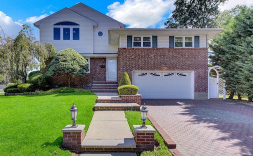 House in Garden City, New York, United States 1
