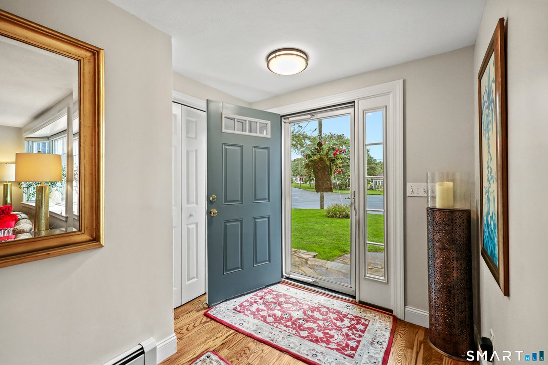 House in Rocky Hill, Connecticut, United States 3 - 18602314