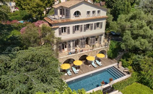 Villa in Fontmerle, Antibes, France 1