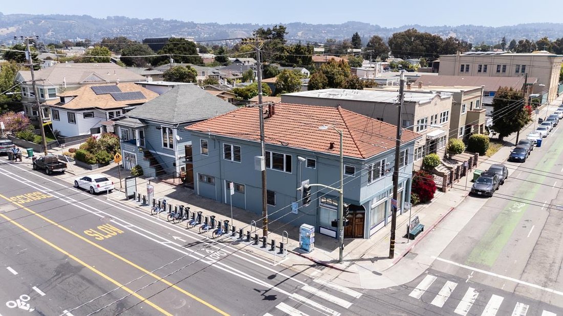 Oakland, California, United States 5 - 18600621