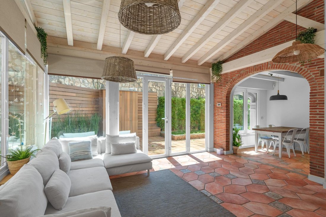 Villa in Ipar-Ekialdea, Donostia-San Sebastian, Spain 2 - 18598049