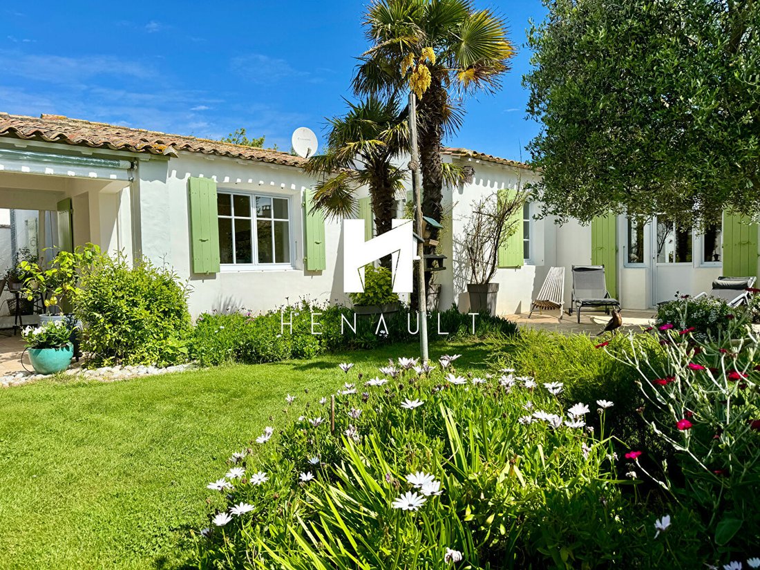 House in La Couarde-sur-Mer, Nouvelle-Aquitaine, France 2 - 18598188