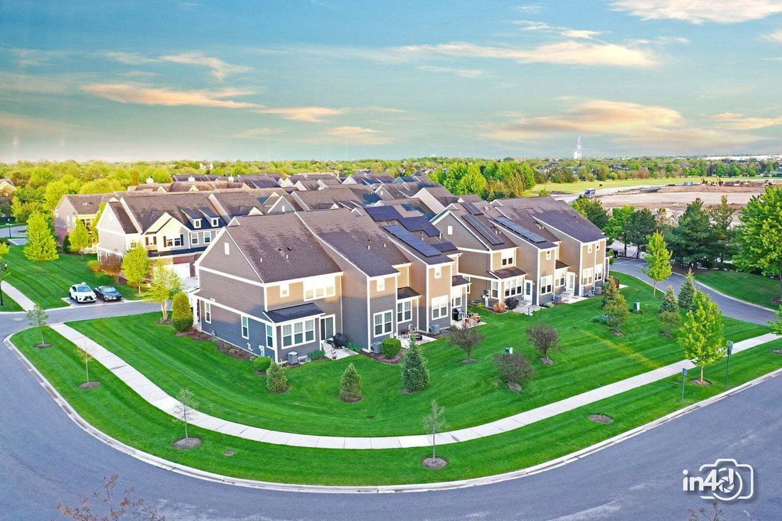 Townhouse in Bloomingdale, Illinois, United States 5 - 18597566