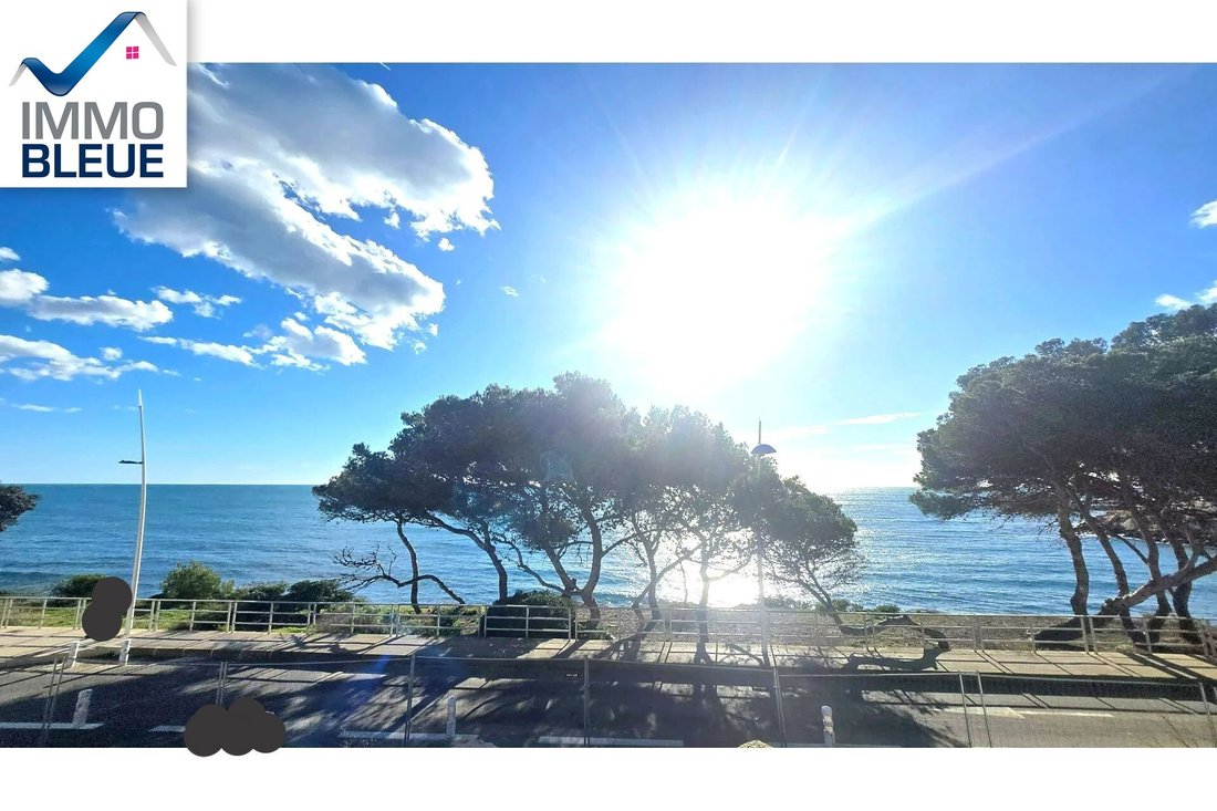 Apartment in Le Village-L'Esperon, Sausset-les-Pins, France 1 - 18598102