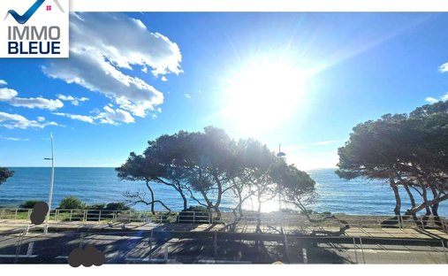 Apartment in Le Village-L'Esperon, Sausset-les-Pins, France 1