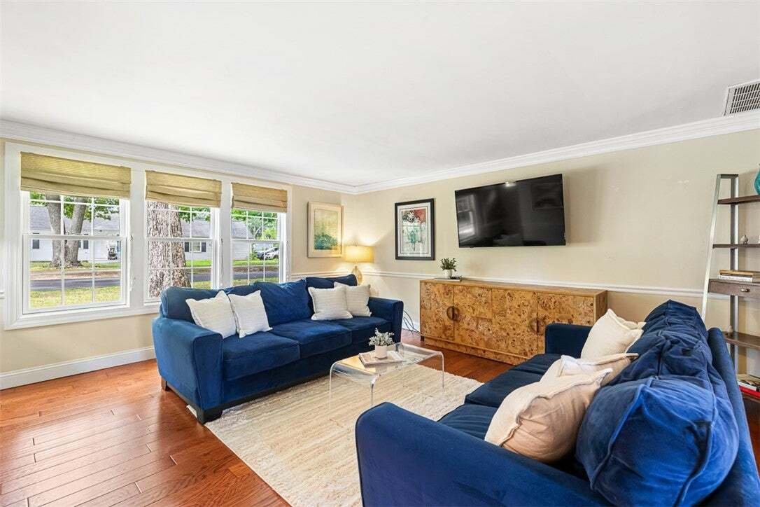 House in Barrington, Rhode Island, United States 5 - 18599755