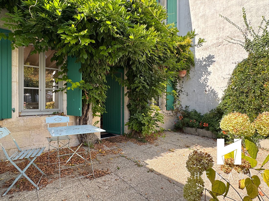 House in Sainte-Marie-de-Ré, Nouvelle-Aquitaine, France 1 - 18598002