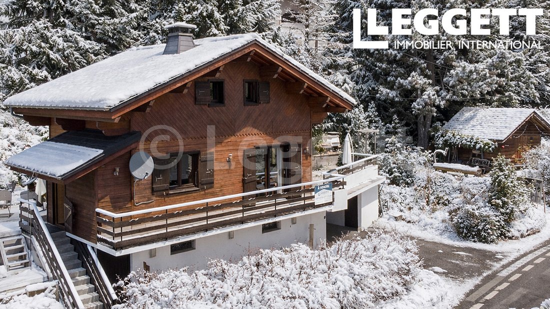 Chalet in Les Gets, Auvergne-Rhône-Alpes, France 1 - 17412300