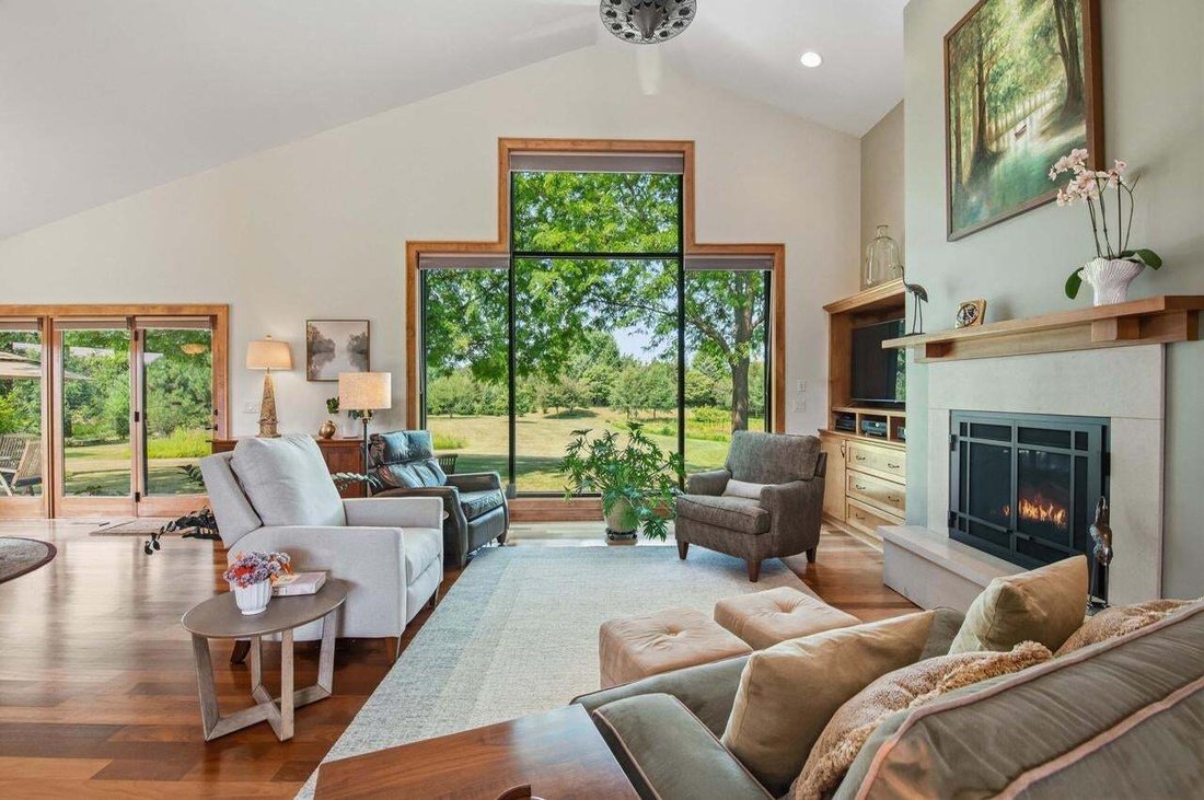 House in Okauchee Lake, Wisconsin, United States 5 - 18600080