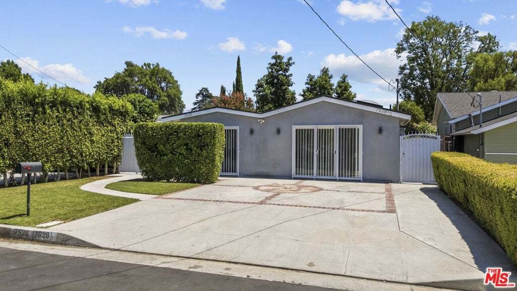 House in Los Angeles, California, United States 2 - 18601051