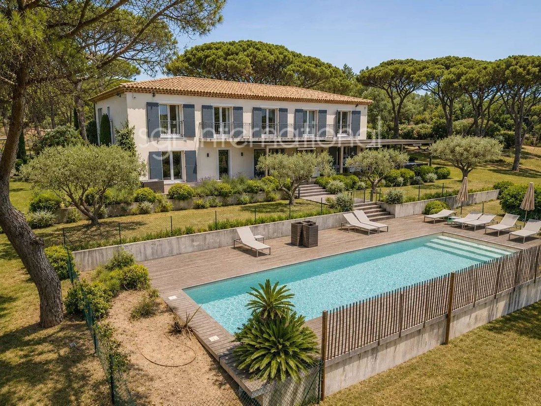 House in Ramatuelle, Provence-Alpes-Côte d'Azur, France 3 - 18072461