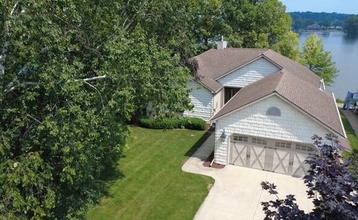 House in Hillsdale, Michigan, United States 1
