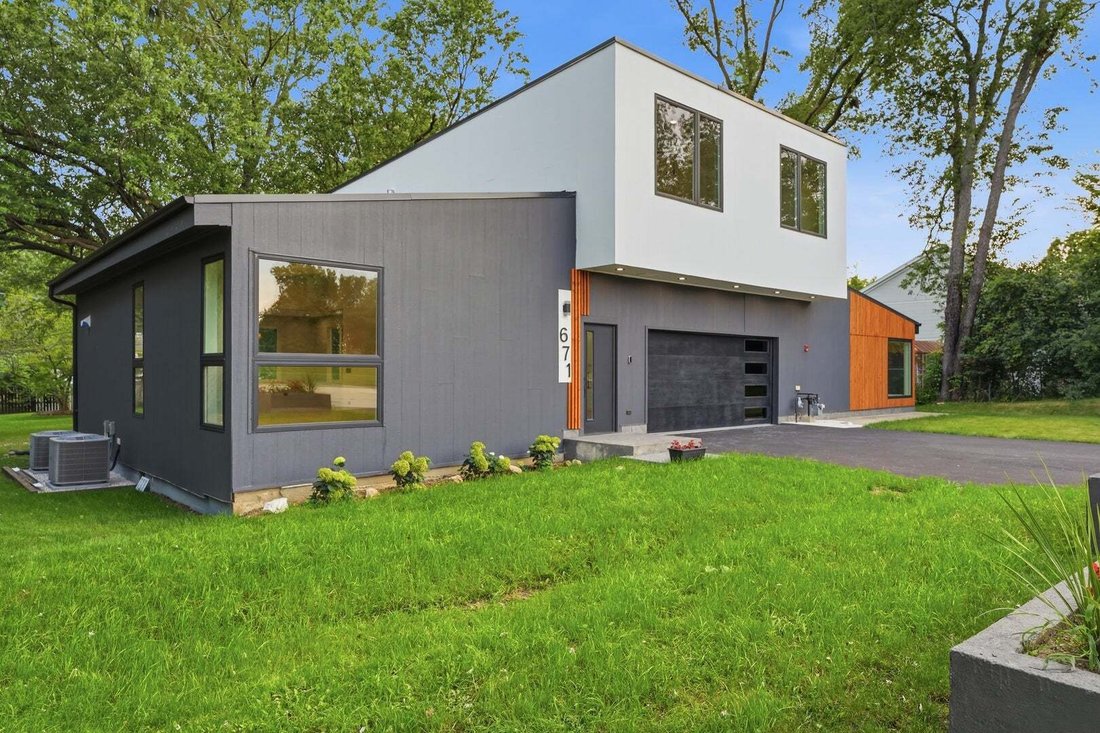 House in Palatine, Illinois, United States 3 - 18601435