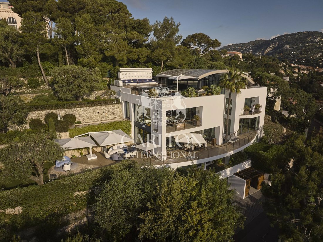 Estate in Saint-Jean-Cap-Ferrat, Provence-Alpes-Côte d'Azur, France 3 - 18549913