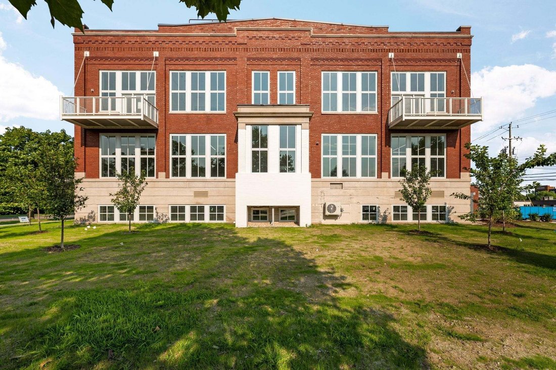Condo in Traverse City, Michigan, United States 2 - 18309836