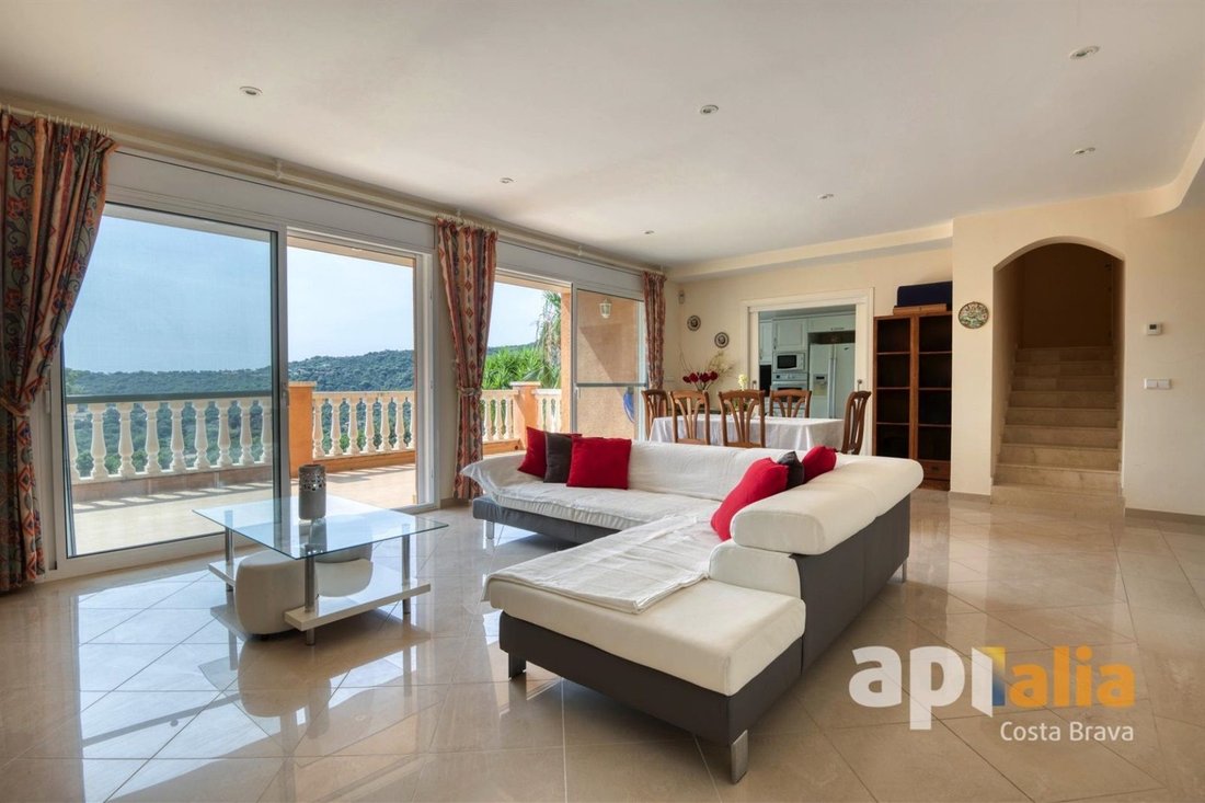 Chalet in Calonge i Sant Antoni, Catalonia, Spain 4 - 18597408