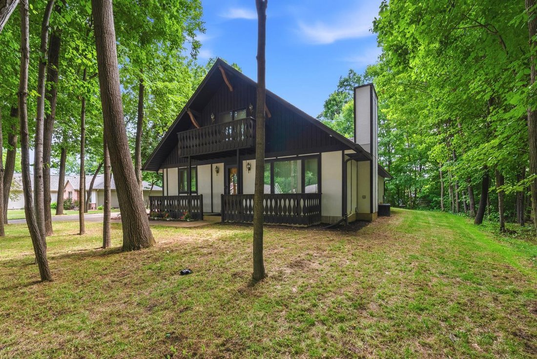 House in Muskego, Wisconsin, United States 2 - 18600065