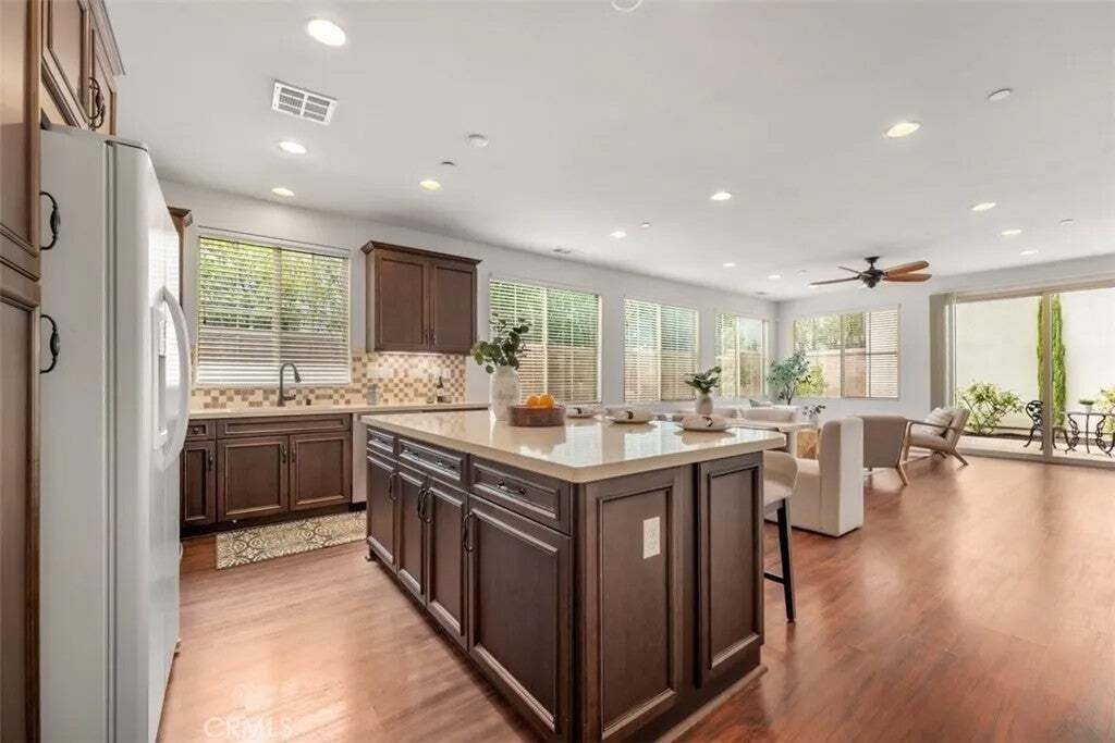 Condo in Irvine, California, United States 2 - 18601810