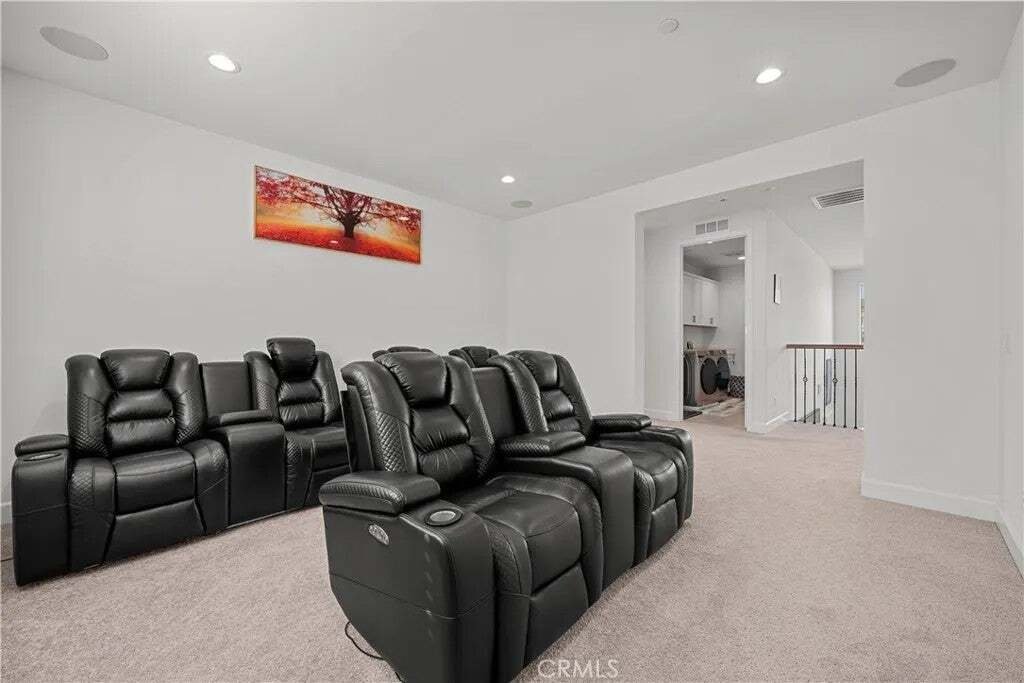 House in West Hills, California, United States 5 - 17633350