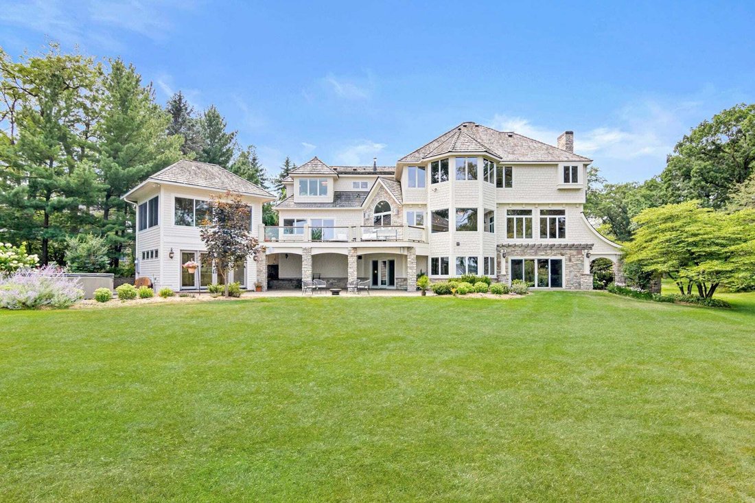 House in Arden Hills, Minnesota, United States 3 - 18603896
