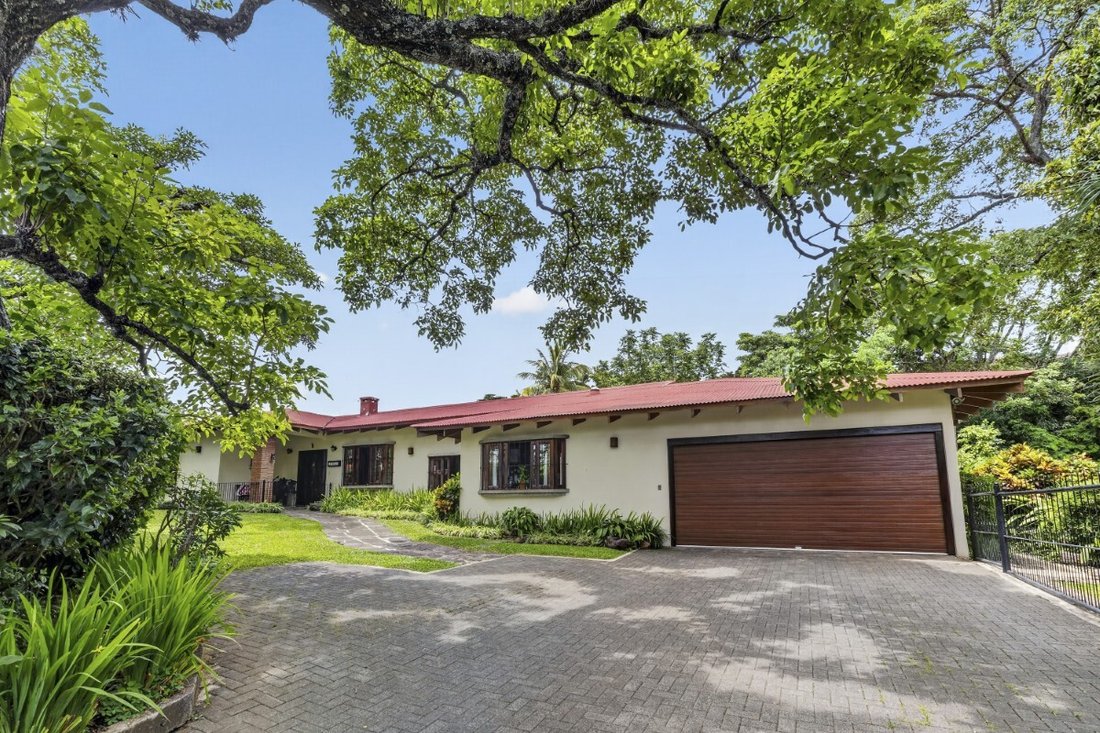 House in Santa Ana, San José Province, Costa Rica 2 - 18600810