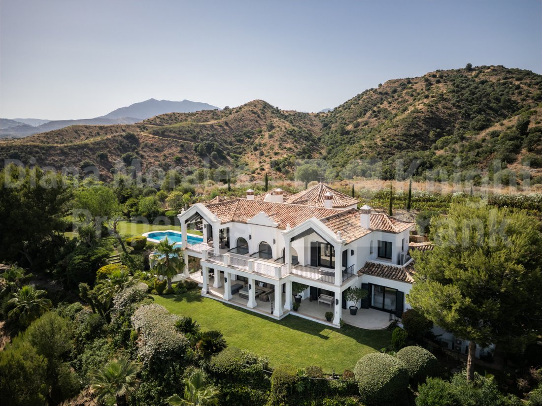 Villa in Marbella, Andalusia, Spain 3 - 18602517