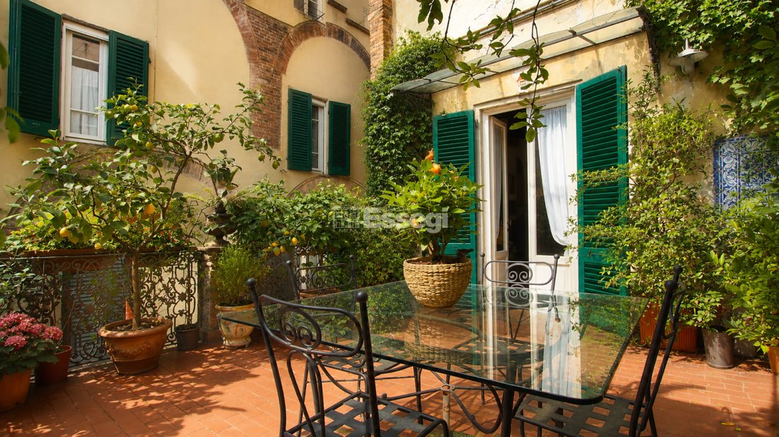 Apartment in Historic Center, Lucca, Tuscany 1 - 18203125